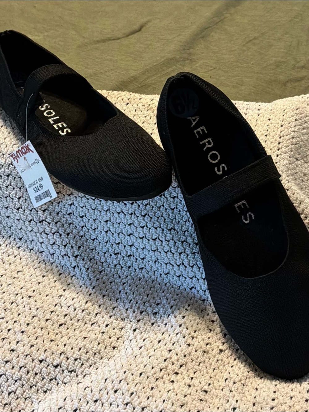 AEROSOLES Black Elastic-Strap Mary Jane Flats